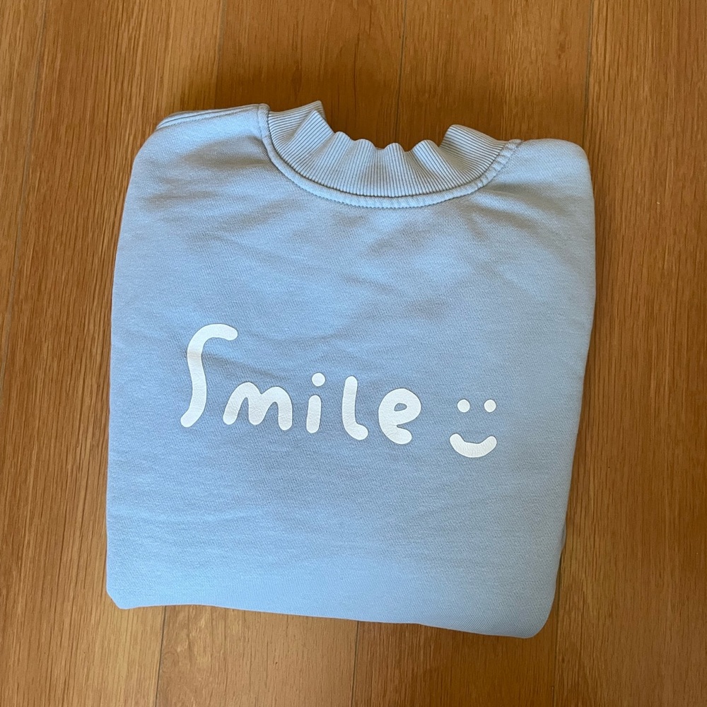 Women Oversized Long Sleeve Smile Crew Sweatshirt - Picture 4 of 4